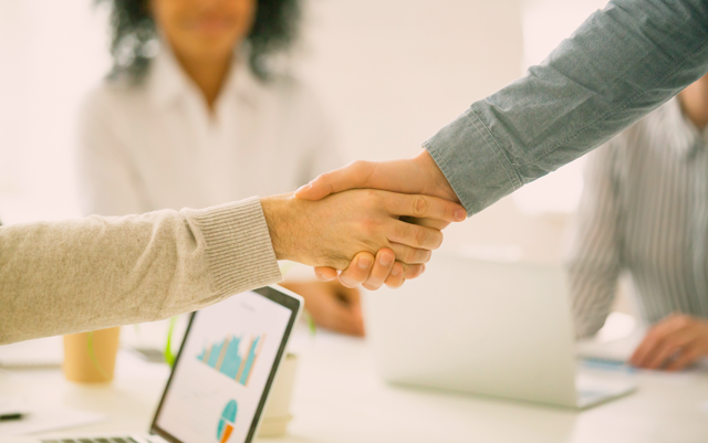 Negociação com cliente em potencial: elimine objeções e feche novos negócios para sua indústria!